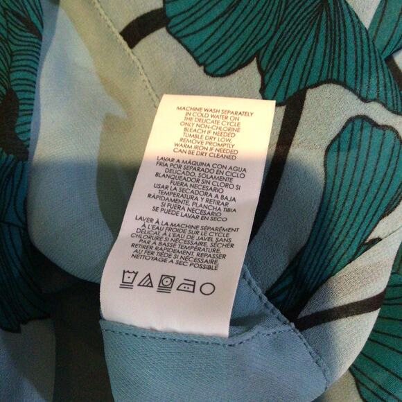 Cabi Blue Poppy Floral Sleeveless Tank Style 3268 Size L - Picture 6 of 7